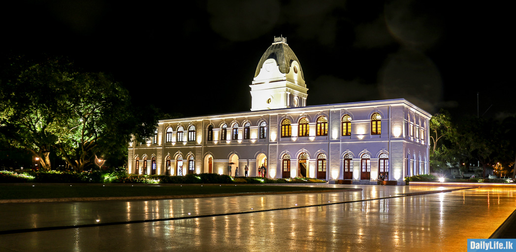 If you've only visited the Arcade Independence Square in a day time, you missed the best part of it. It's a must see place at night.